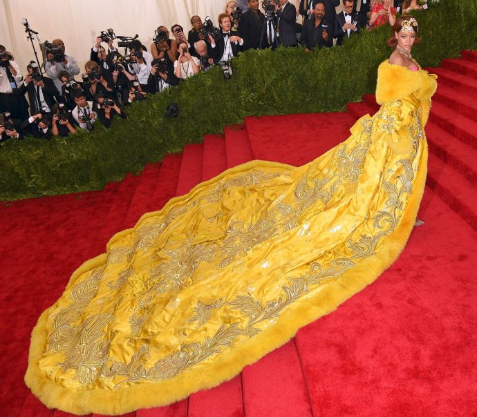 rihanna-guo-yellow-dress